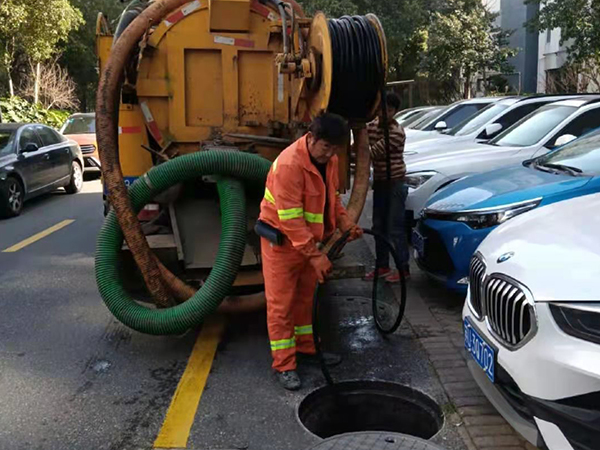 裕安排污管道清淤